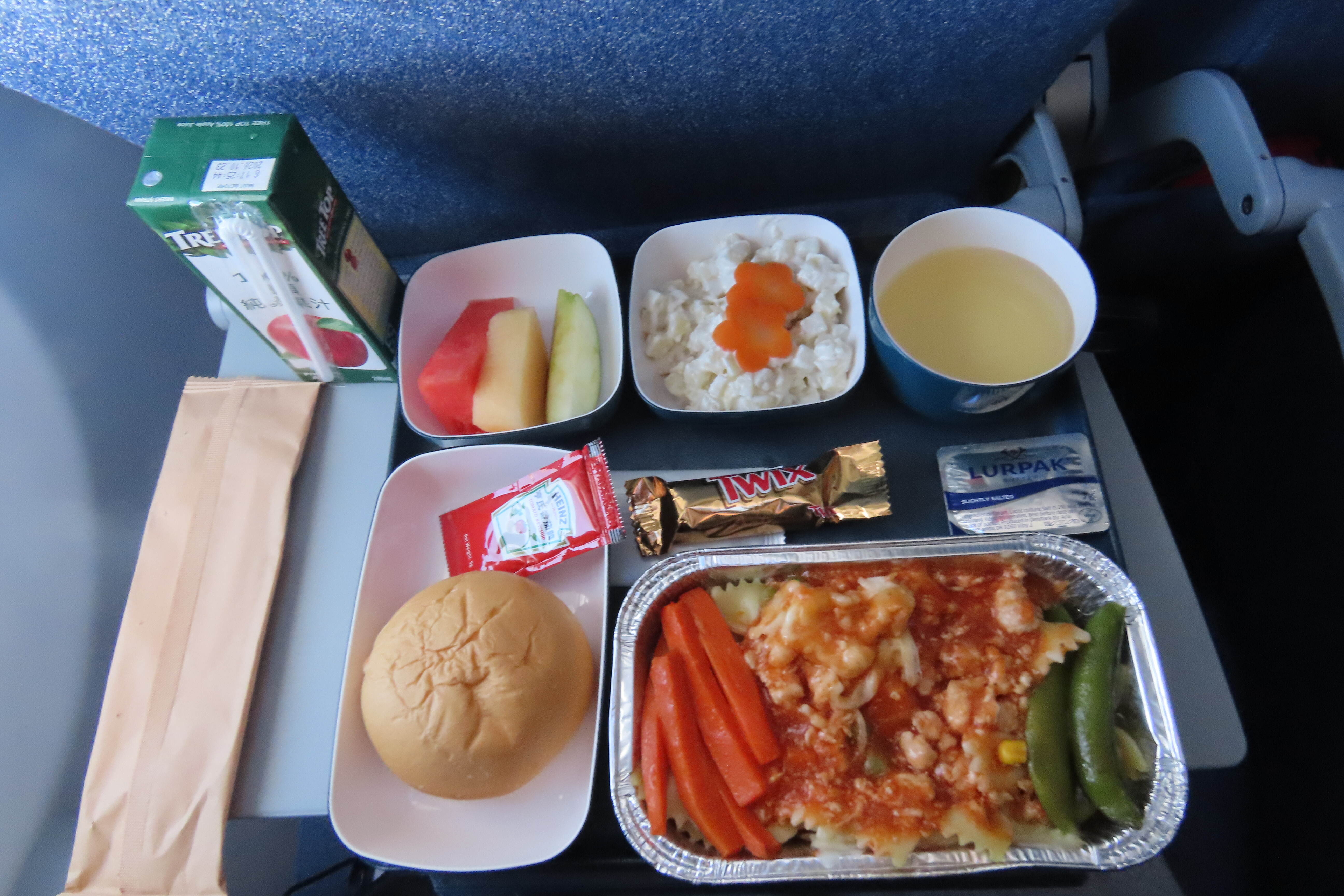 CA108北京-香港经济舱餐食