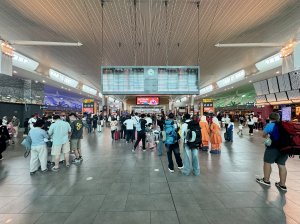 吉隆坡国际机场T2候机大厅